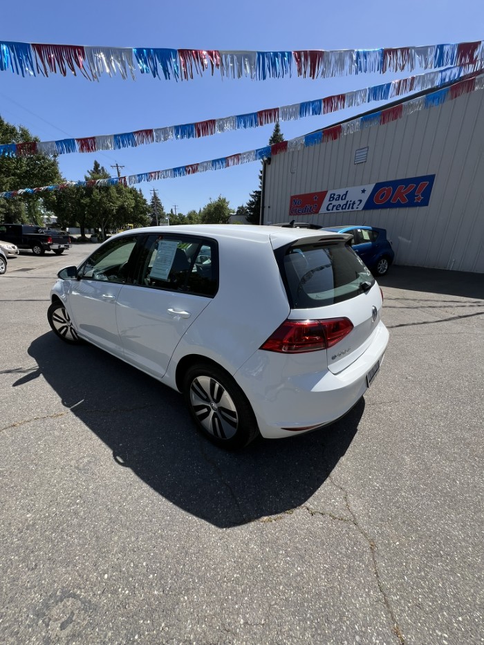 2016 Volkswagen e-Golf e-Golf SE - Photo 27