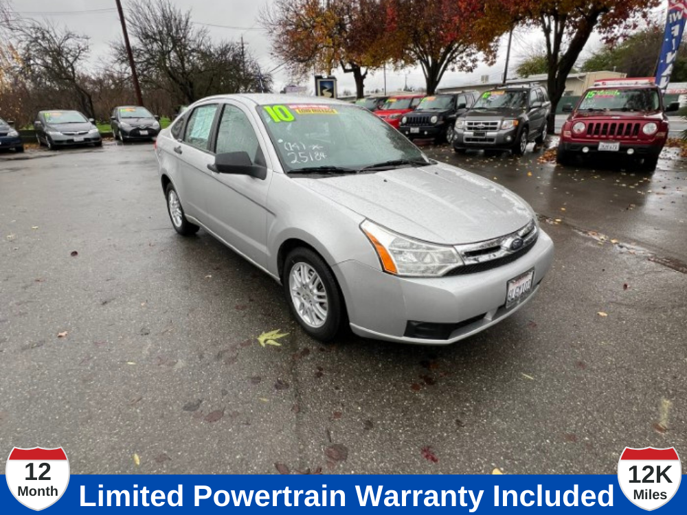 2010 Ford Focus SE's photo