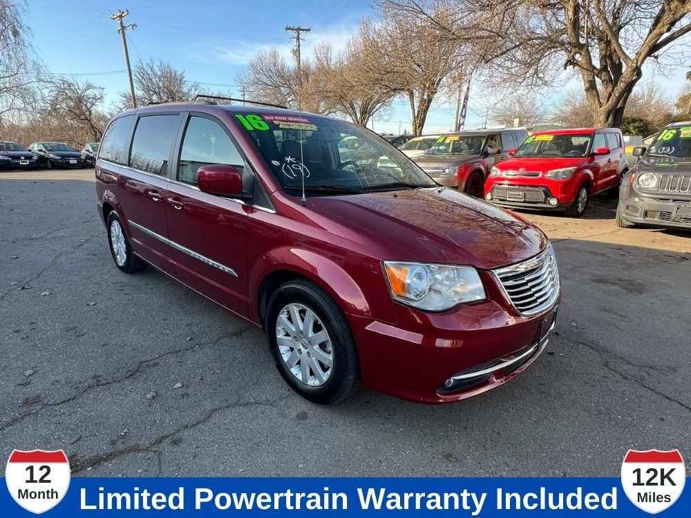 2016 Chrysler Town & Country Touring