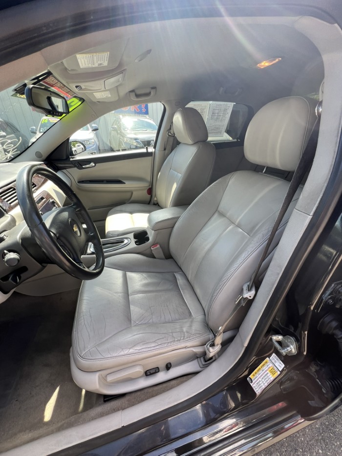 2012 Chevrolet Impala LTZ - Photo 11