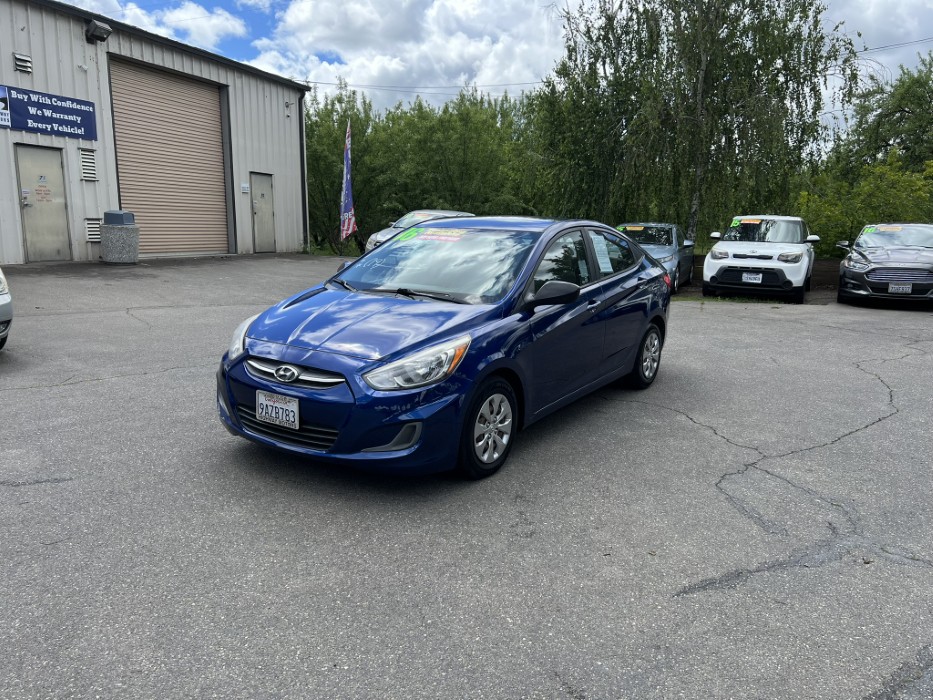 2016 Hyundai Accent SE 4-Door 6-Speed Automatic's photo