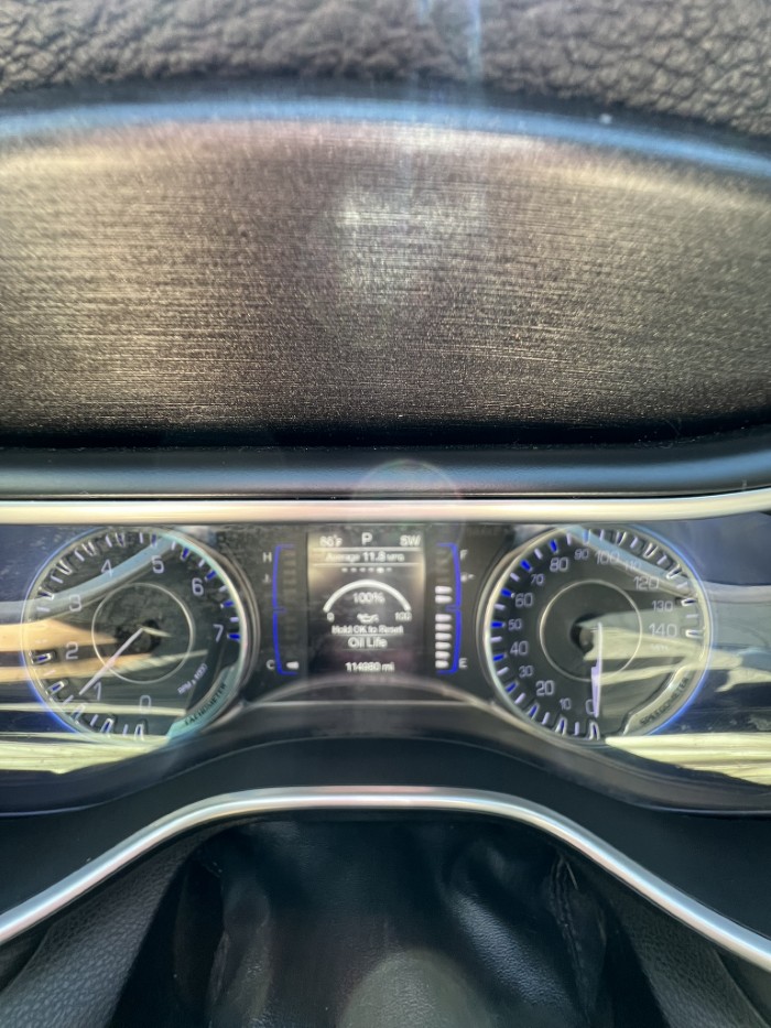 2016 Chrysler 200 Limited - Photo 11