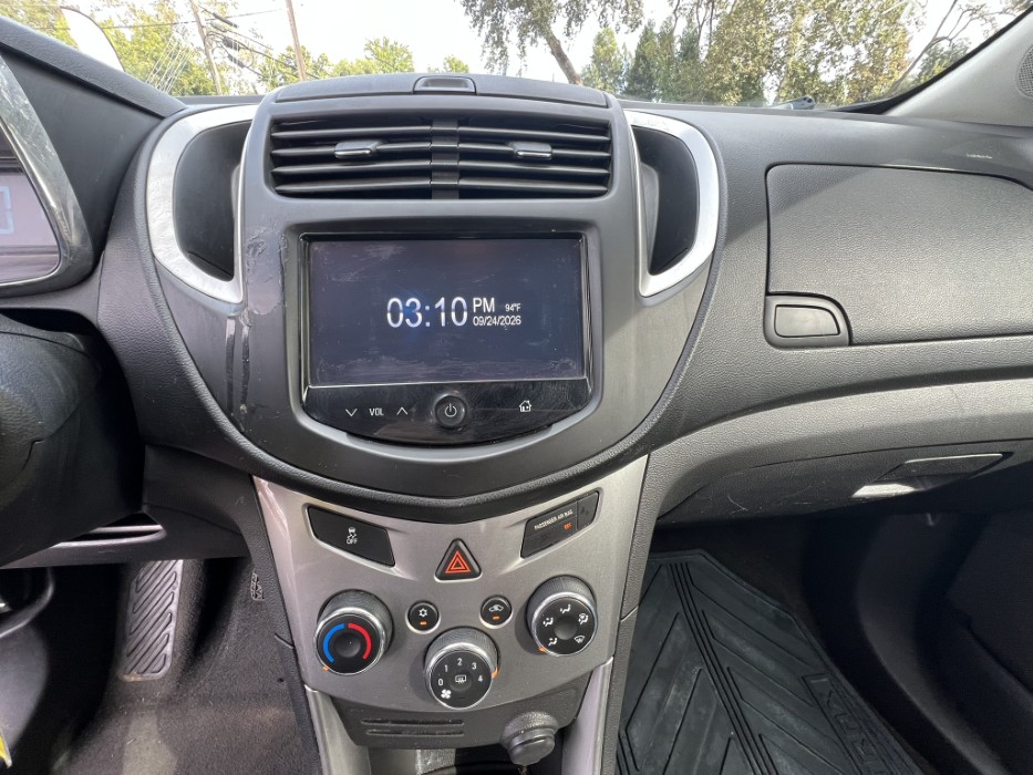 Photo 12